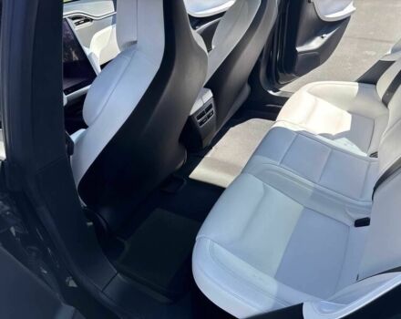 Черный Тесла Модель С, объемом двигателя 0 л и пробегом 66 тыс. км за 11000 $, фото 4 на Automoto.ua