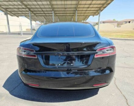 Чорний Тесла Модель С, об'ємом двигуна 0 л та пробігом 38 тис. км за 12000 $, фото 6 на Automoto.ua