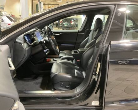 Черный Тесла Модель С, объемом двигателя 0 л и пробегом 142 тыс. км за 17500 $, фото 14 на Automoto.ua