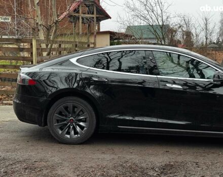 Чорний Тесла Модель С, об'ємом двигуна 0 л та пробігом 64 тис. км за 21490 $, фото 4 на Automoto.ua