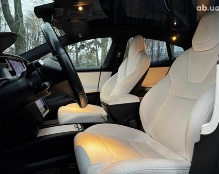 Чорний Тесла Модель С, об'ємом двигуна 0 л та пробігом 64 тис. км за 21490 $, фото 16 на Automoto.ua