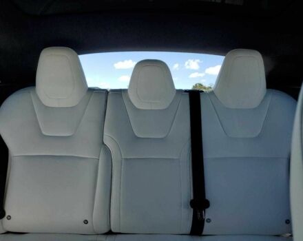 Черный Тесла Модель С, объемом двигателя 0 л и пробегом 148 тыс. км за 9900 $, фото 9 на Automoto.ua