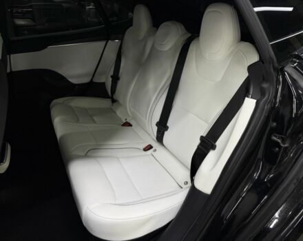 Черный Тесла Модель С, объемом двигателя 0 л и пробегом 21 тыс. км за 46500 $, фото 18 на Automoto.ua