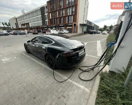 Черный Тесла Модель С, объемом двигателя 0 л и пробегом 140 тыс. км за 20000 $, фото 3 на Automoto.ua
