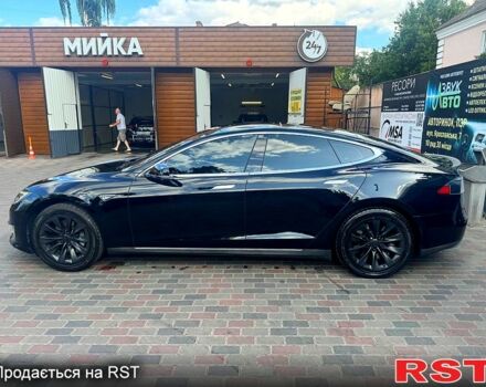 Черный Тесла Модель С, объемом двигателя 0 л и пробегом 390 тыс. км за 13900 $, фото 1 на Automoto.ua