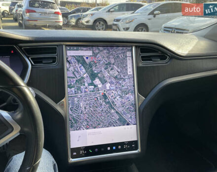 Черный Тесла Модель С, объемом двигателя 0 л и пробегом 30 тыс. км за 14800 $, фото 9 на Automoto.ua