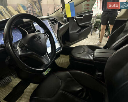 Черный Тесла Модель С, объемом двигателя 0 л и пробегом 125 тыс. км за 13300 $, фото 20 на Automoto.ua