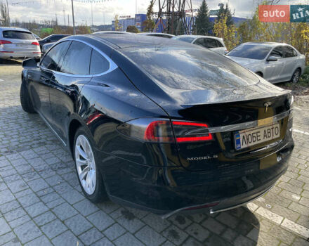 Черный Тесла Модель С, объемом двигателя 0 л и пробегом 30 тыс. км за 14800 $, фото 3 на Automoto.ua