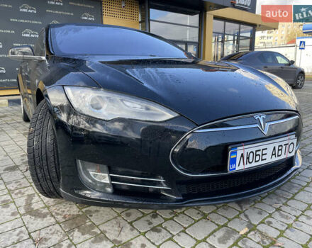 Черный Тесла Модель С, объемом двигателя 0 л и пробегом 30 тыс. км за 14800 $, фото 1 на Automoto.ua