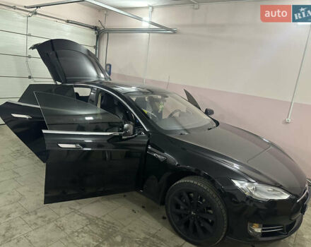 Черный Тесла Модель С, объемом двигателя 0 л и пробегом 125 тыс. км за 13300 $, фото 15 на Automoto.ua