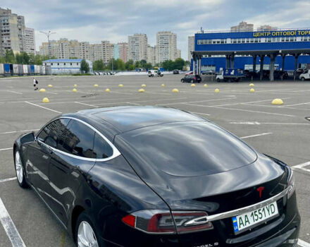 Черный Тесла Модель С, объемом двигателя 0 л и пробегом 128 тыс. км за 11000 $, фото 4 на Automoto.ua