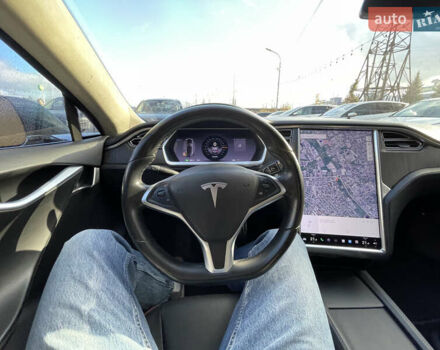 Черный Тесла Модель С, объемом двигателя 0 л и пробегом 30 тыс. км за 14800 $, фото 8 на Automoto.ua