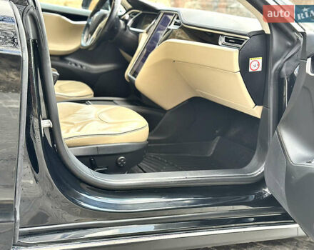 Черный Тесла Модель С, объемом двигателя 0 л и пробегом 208 тыс. км за 18999 $, фото 44 на Automoto.ua