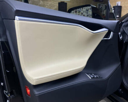 Чорний Тесла Модель С, об'ємом двигуна 0 л та пробігом 145 тис. км за 15900 $, фото 14 на Automoto.ua