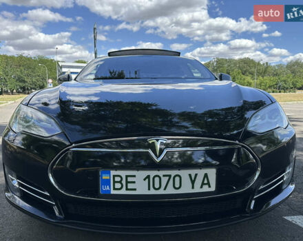 Черный Тесла Модель С, объемом двигателя 0 л и пробегом 239 тыс. км за 14500 $, фото 1 на Automoto.ua