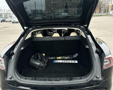 Чорний Тесла Модель С, об'ємом двигуна 0 л та пробігом 228 тис. км за 15000 $, фото 7 на Automoto.ua