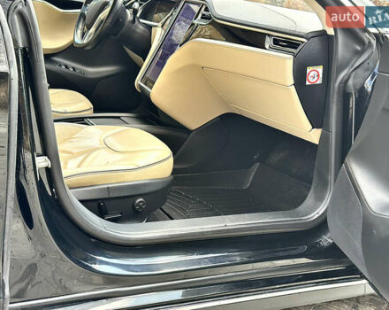 Черный Тесла Модель С, объемом двигателя 0 л и пробегом 208 тыс. км за 18999 $, фото 43 на Automoto.ua