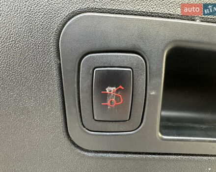 Черный Тесла Модель С, объемом двигателя 0 л и пробегом 239 тыс. км за 14500 $, фото 29 на Automoto.ua