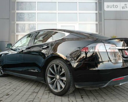 Чорний Тесла Модель С, об'ємом двигуна 0 л та пробігом 160 тис. км за 15900 $, фото 17 на Automoto.ua