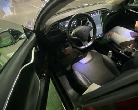 Черный Тесла Модель С, объемом двигателя 0 л и пробегом 210 тыс. км за 10000 $, фото 18 на Automoto.ua