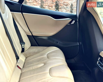 Черный Тесла Модель С, объемом двигателя 0 л и пробегом 208 тыс. км за 18999 $, фото 40 на Automoto.ua