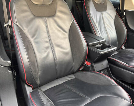 Черный Тесла Модель С, объемом двигателя 0 л и пробегом 116 тыс. км за 14950 $, фото 30 на Automoto.ua