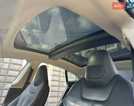 Черный Тесла Модель С, объемом двигателя 0 л и пробегом 103 тыс. км за 17500 $, фото 9 на Automoto.ua