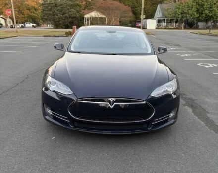 Черный Тесла Модель С, объемом двигателя 0 л и пробегом 83 тыс. км за 4000 $, фото 1 на Automoto.ua
