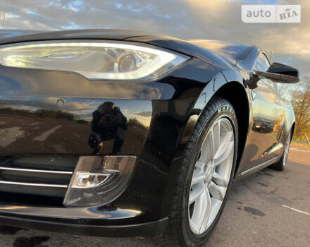 Черный Тесла Модель С, объемом двигателя 0 л и пробегом 222 тыс. км за 22000 $, фото 23 на Automoto.ua