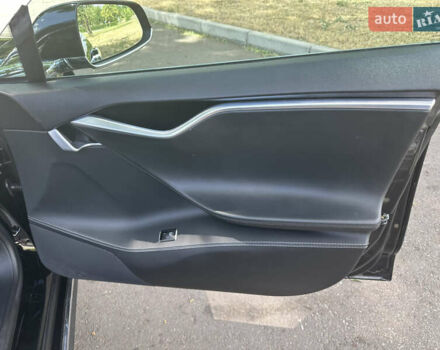 Черный Тесла Модель С, объемом двигателя 0 л и пробегом 239 тыс. км за 14500 $, фото 21 на Automoto.ua