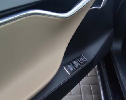 Чорний Тесла Модель С, об'ємом двигуна 0 л та пробігом 200 тис. км за 11690 $, фото 11 на Automoto.ua