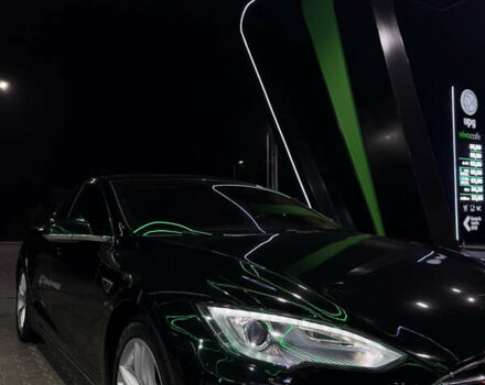 Чорний Тесла Модель С, об'ємом двигуна 0 л та пробігом 127 тис. км за 12000 $, фото 10 на Automoto.ua