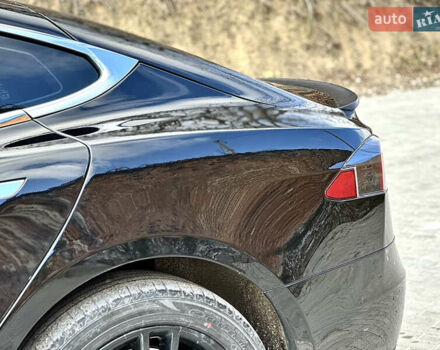 Черный Тесла Модель С, объемом двигателя 0 л и пробегом 208 тыс. км за 18999 $, фото 19 на Automoto.ua