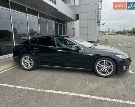Черный Тесла Модель С, объемом двигателя 0 л и пробегом 210 тыс. км за 10000 $, фото 3 на Automoto.ua