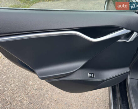 Тесла Модель С 2014 в Одессе на Automoto.ua Черный Тесла Модель С, объемом двигателя 0 л и пробегом 205 тыс. км за 14000 $, фото 14 на Automoto.ua