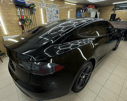 Чорний Тесла Модель С, об'ємом двигуна 0 л та пробігом 145 тис. км за 15900 $, фото 3 на Automoto.ua