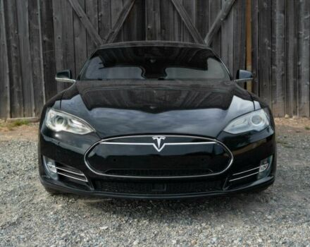 Черный Тесла Модель С, объемом двигателя 0 л и пробегом 90 тыс. км за 11200 $, фото 1 на Automoto.ua