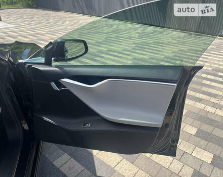 Черный Тесла Модель С, объемом двигателя 0 л и пробегом 159 тыс. км за 14200 $, фото 13 на Automoto.ua