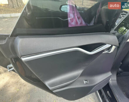 Черный Тесла Модель С, объемом двигателя 0 л и пробегом 239 тыс. км за 14500 $, фото 25 на Automoto.ua