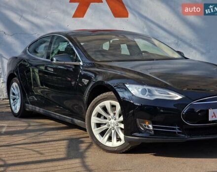 Черный Тесла Модель С, объемом двигателя 0 л и пробегом 60 тыс. км за 16990 $, фото 9 на Automoto.ua