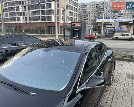 Черный Тесла Модель С, объемом двигателя 0 л и пробегом 158 тыс. км за 18499 $, фото 8 на Automoto.ua