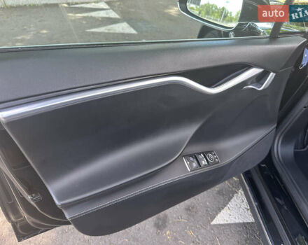 Черный Тесла Модель С, объемом двигателя 0 л и пробегом 239 тыс. км за 14500 $, фото 16 на Automoto.ua