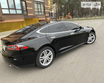 Черный Тесла Модель С, объемом двигателя 0 л и пробегом 189 тыс. км за 15500 $, фото 47 на Automoto.ua