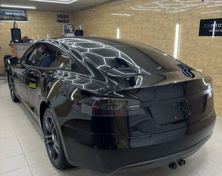 Чорний Тесла Модель С, об'ємом двигуна 0 л та пробігом 145 тис. км за 15900 $, фото 4 на Automoto.ua