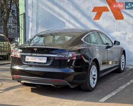 Черный Тесла Модель С, объемом двигателя 0 л и пробегом 60 тыс. км за 16990 $, фото 29 на Automoto.ua