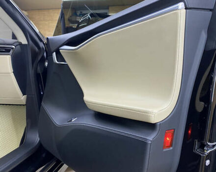 Чорний Тесла Модель С, об'ємом двигуна 0 л та пробігом 145 тис. км за 15900 $, фото 15 на Automoto.ua