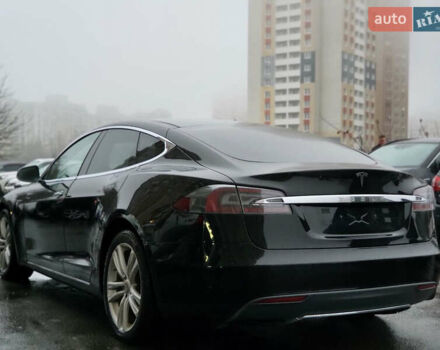 Чорний Тесла Модель С, об'ємом двигуна 0 л та пробігом 120 тис. км за 13900 $, фото 3 на Automoto.ua