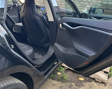 Черный Тесла Модель С, объемом двигателя 0 л и пробегом 103 тыс. км за 17500 $, фото 11 на Automoto.ua