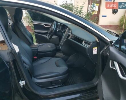 Черный Тесла Модель С, объемом двигателя 0 л и пробегом 90 тыс. км за 12221 $, фото 5 на Automoto.ua