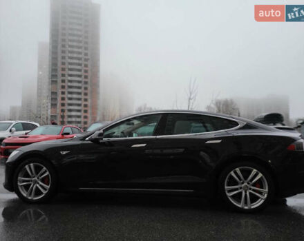 Чорний Тесла Модель С, об'ємом двигуна 0 л та пробігом 120 тис. км за 13900 $, фото 7 на Automoto.ua
